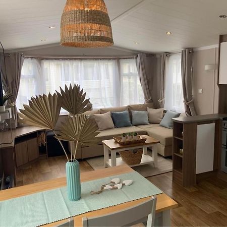 Cosy, Coastal Themed Holiday Home, Rockley Park, Poole, Dorset Eksteriør bilde