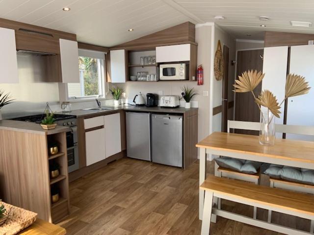 Cosy, Coastal Themed Holiday Home, Rockley Park, Poole, Dorset Eksteriør bilde
