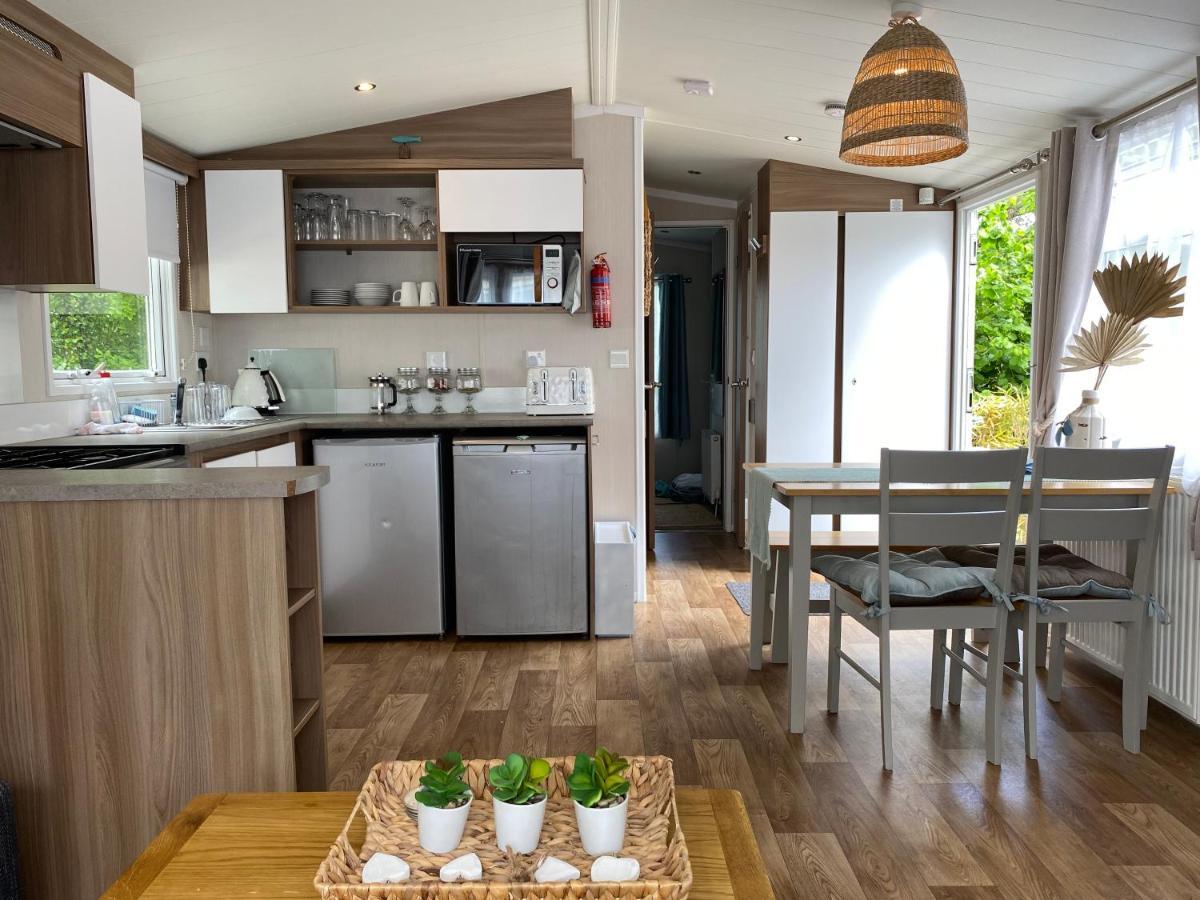 Cosy, Coastal Themed Holiday Home, Rockley Park, Poole, Dorset Eksteriør bilde